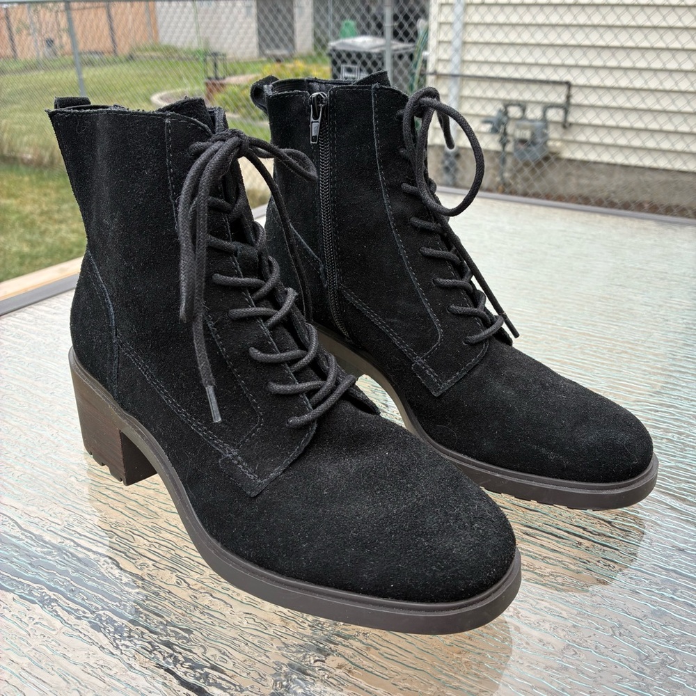 Lucky Brand Haddley Black Nubuck Lace Up Side Zip Combat Ankle Boots